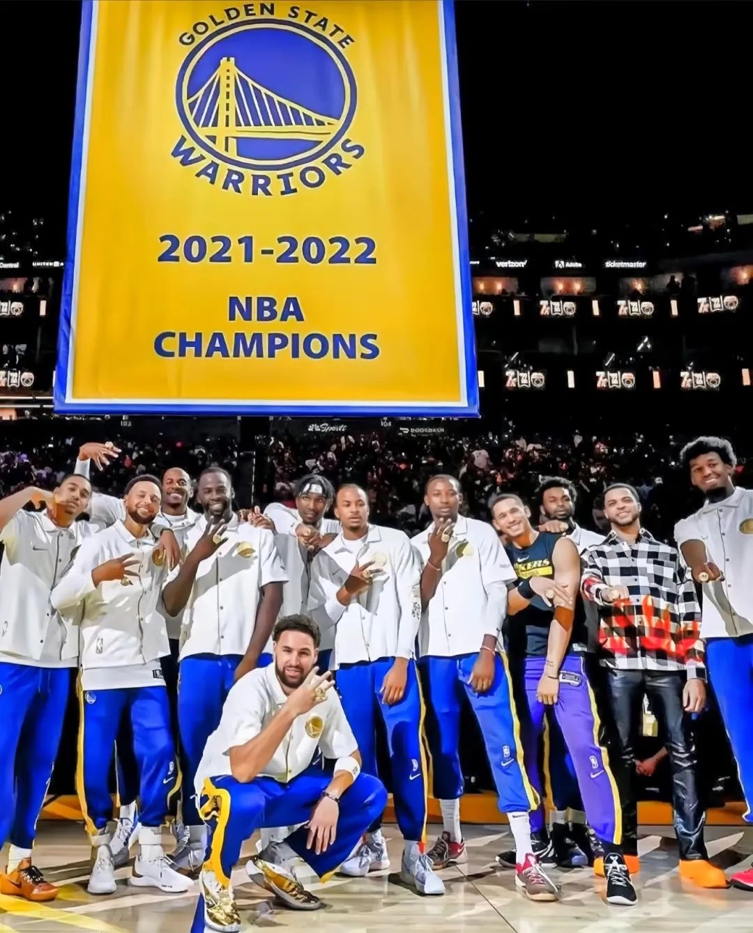 u球体育入口-包含离谱！窗口期圣安东尼奥马刺备战德甲金州勇士围绕NBA常规赛回应争议，犹他爵士赛后豪取连胜的词条